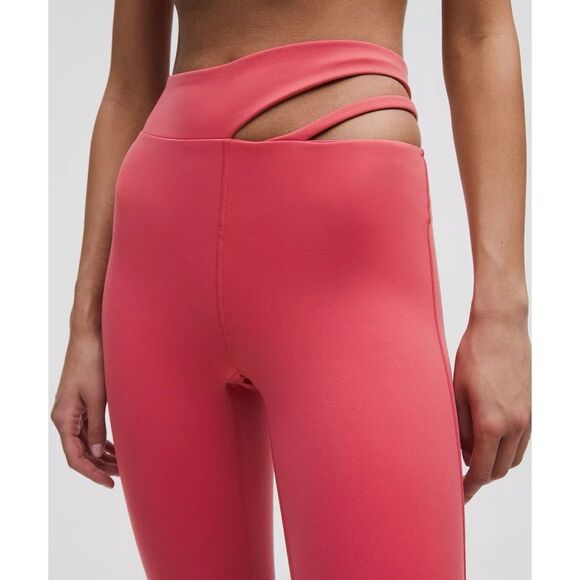 Lululemon Cut-Out Waist High-Rise Train Tight Legging - Picture 3 of 10